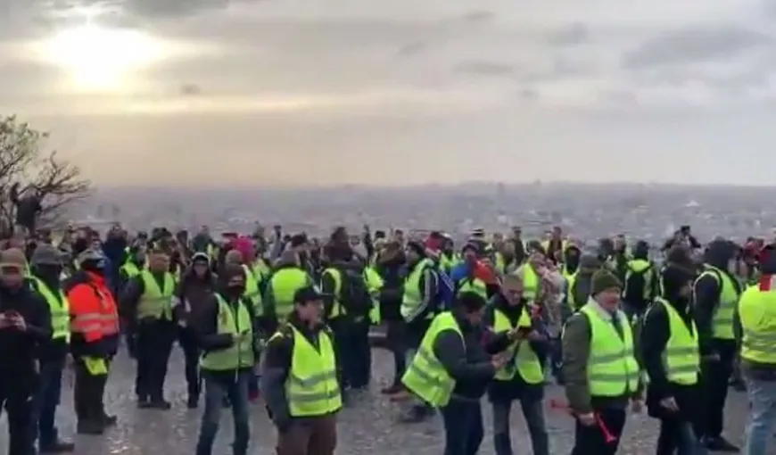 Alertă în Franţa! Peste 100 de manifestanţi ai vestelor galbene au fost reţinuţi la Paris