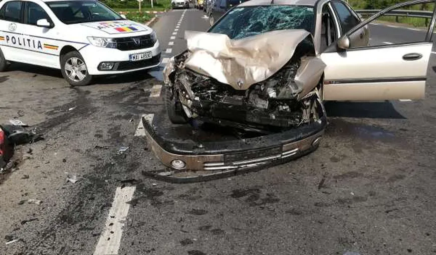 ACCIDENT GRAV în Vrancea: Şofer descarcerat şi transportat la spital