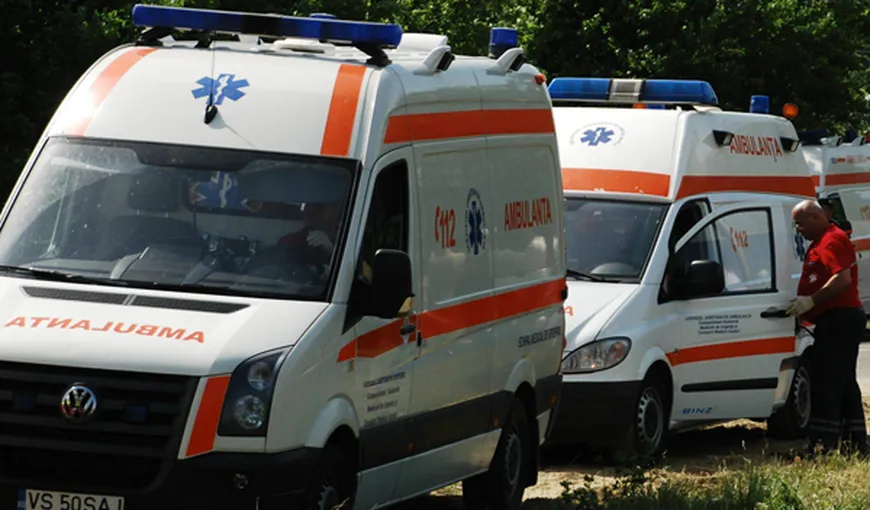 Un vasluian a murit, ambulanţa care trebuia să îi acorde ajutor a rămas blocată în noroi. Reacţia ministrului Sănătăţii