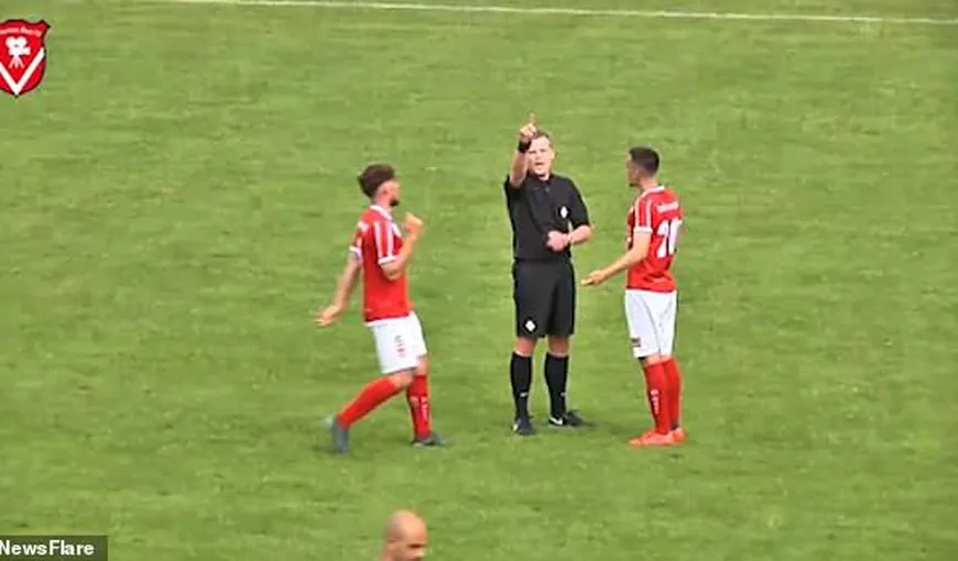 Un arbitru a marcat un gol într-un meci oficial, în Olanda. Cum s-a derulat neobişnuita fază VIDEO