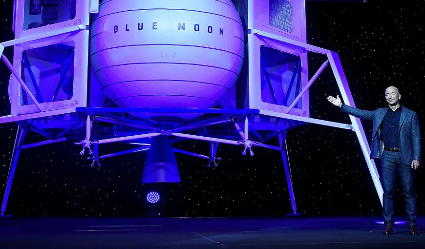 Jeff Bezos, patronul Amazon, a intrat în cursa pentru cucerirea Lunii. A prezentat nava spaţială care ar urma să-i ducă pe oameni acolo