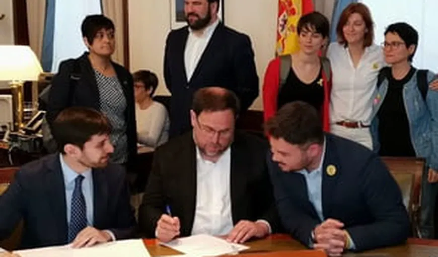 Separatişti catalani depun jurământul în Parlament