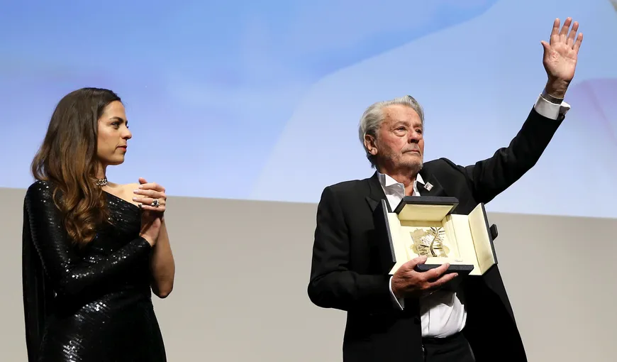 Alain Delon a primit Premiul Onorific Palme D’Or pentru întreaga sa carieră