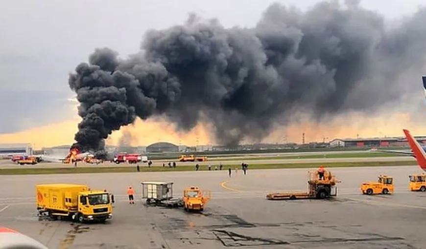 Un fulger a provocat accidentul aviatic cu peste 78 de morţi