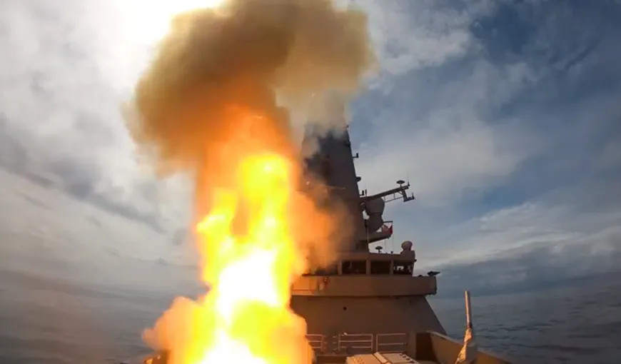 O navă de război britanică a distrus o dronă, cu o rachetă supersonică. Imagini impresionante VIDEO