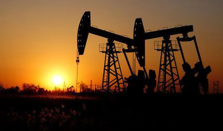 Rusia vrea să extindă acordul pentru reducerea producţiei de ţiţei încheiat cu OPEC
