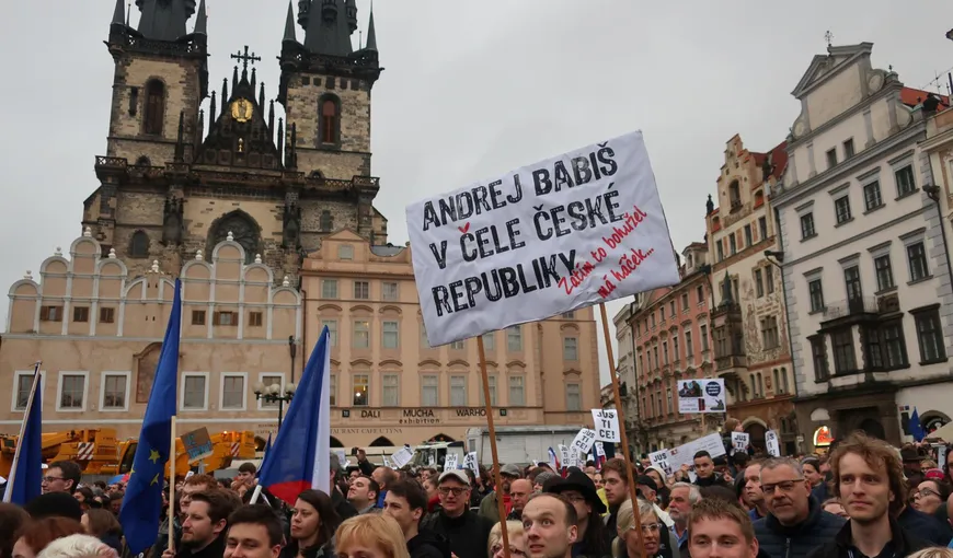 Proteste vehemente în Cehia. Oamenii cer demisia ministrului Justiţiei acuzat de fraudă financiară