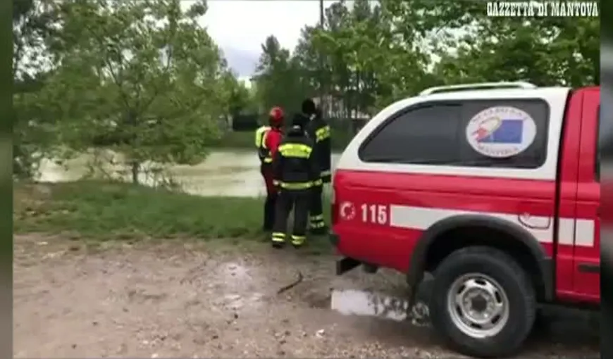 Cinci români au plonjat cu maşina într-un canal cu apă, în Italia. Un tânăr este dat dispărut