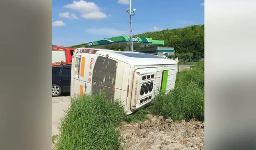 Microbuz răsturnat în Giurgiu după un accident. Mai multe persoane au ajuns la spital