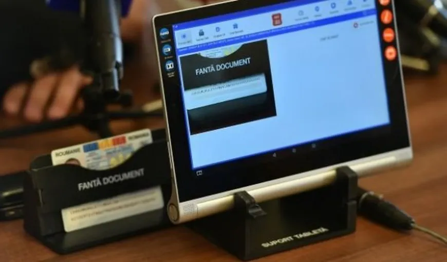 PSD reclamă nereguli: Operatorii de tablete îi forţează pe alegători să voteze şi la referendum