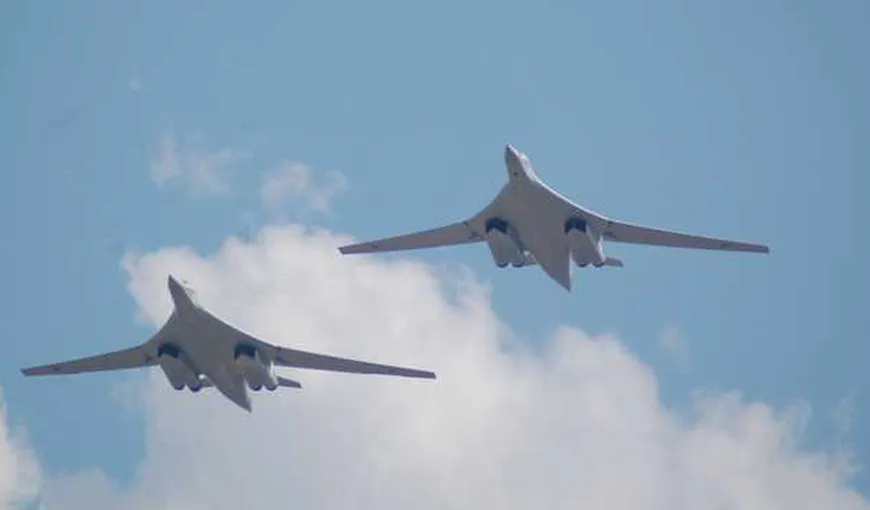 Avioane militare ruse, interceptate în apropierea Ţărilor Baltice. Ruşii publică imagini cu interceptarea unui bombardier american