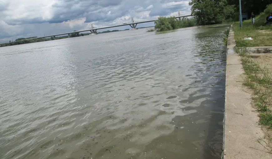Pericol de inundaţii pe Dunăre. Este COD PORTOCALIU până pe 20 iunie şi COD GALBEN până pe 25 iunie