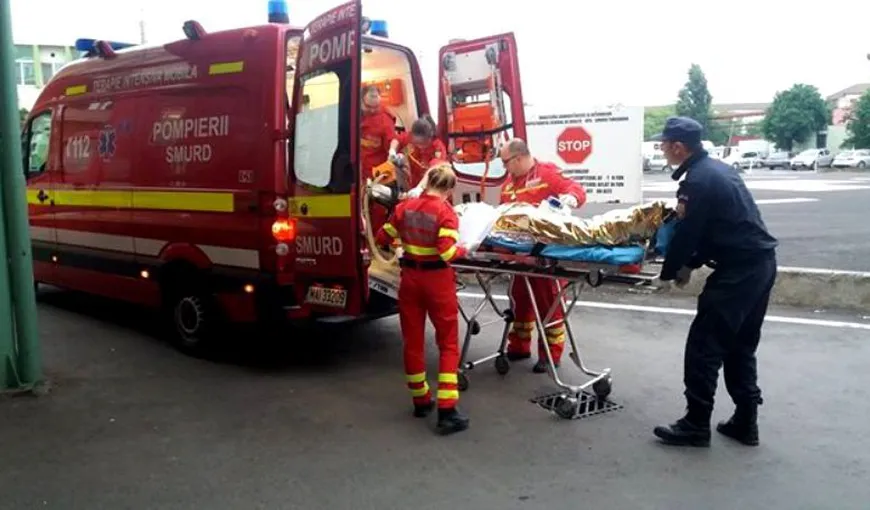 Femeie cu arsuri pe 50% din suprafaţa corpului, transportată la Viena cu ambulanţa. Iubitul ei a plătit combustibilul şi taxele de drum