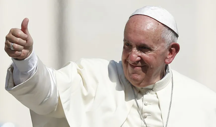 Papa Francisc a recitat din Mihai Eminescu în faţa a 100.000 de pelerini la Iaşi: România este „grădina Maicii Domnului”