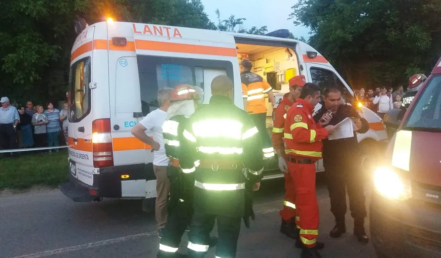 Accident grav în Arad, un autobuz s-a ciocnit de un TIR: zece victime