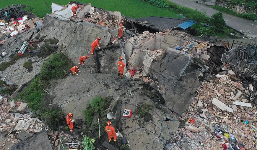 Cutremur în China: peste 80.000 de persoane au fost evacuate