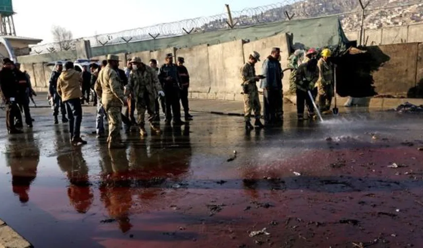 Carnagiu în Afganistan: atac cu maşină-capcană şi arme de foc în Kabul