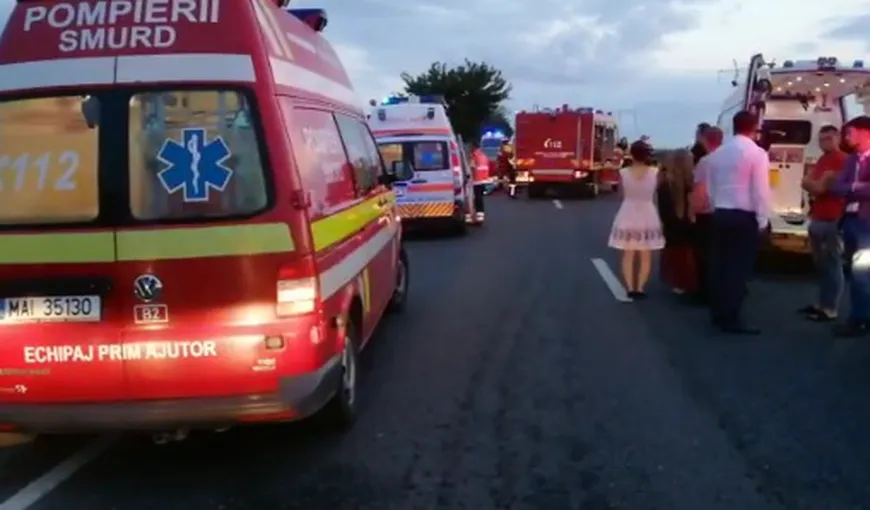 Accident grav în Constanţa. Trei persoane au murit şi patru au fost rănite după ce o dubă s-a ciocnit cu un autoturism