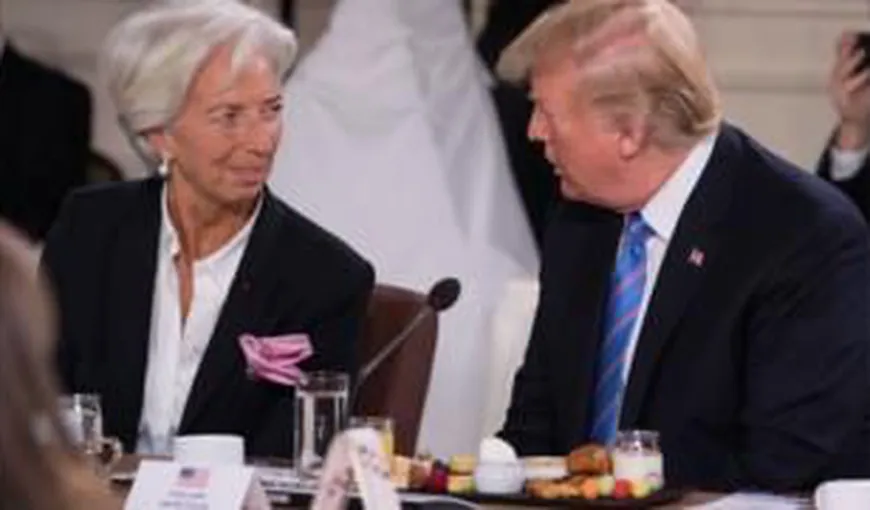 FMI dezvăluie de ce Donald Trump a supraevaluat dolarul