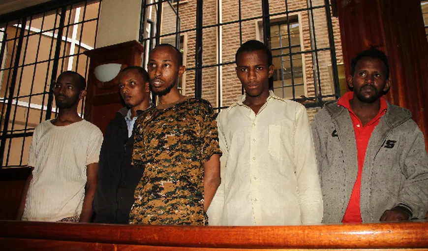 Kenya: Sentinţe cu zeci de ani de detenţie şi cu închisoare pe viaţă pentru trei bărbaţi care au atacat o universitate
