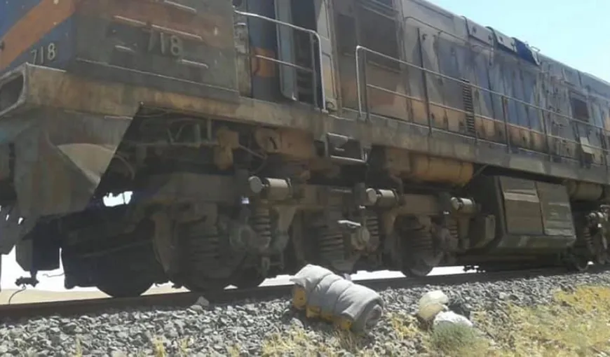 Atac terorist. Un tren care transporta fosfat a fost atacat