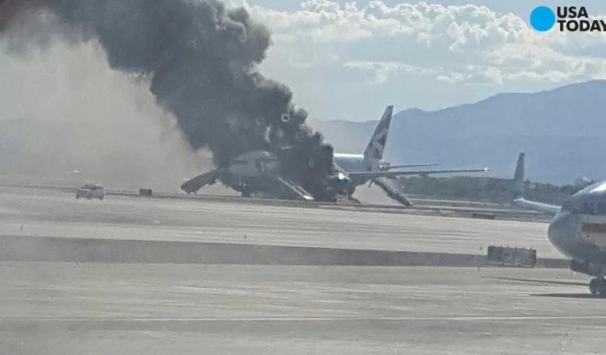 Aterizare de urgenţă la Valencia, după ce cabina avionului s-a umplut de fum