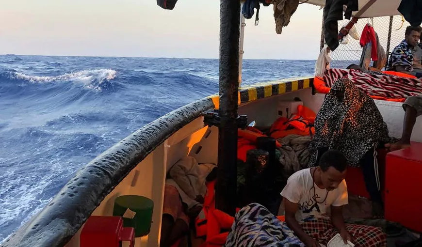 Nava spaniolă umanitară Open Arms rămâne blocată în largul insulei Lampedusa