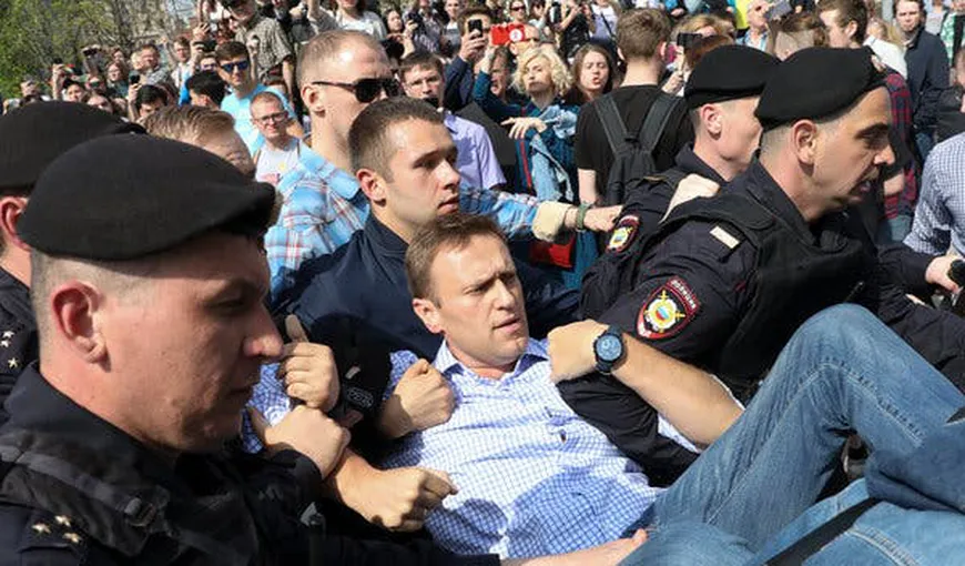 Kremlinul nu recunoaşte existenţa vreunei „crize politice” după manifestaţiile opoziţiei