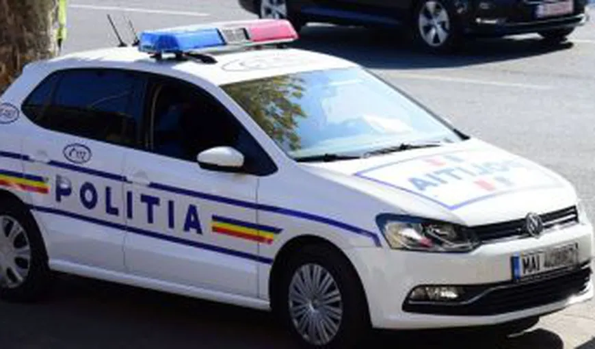 Descoperire ŞOCANTĂ a poliţiştilor în timpul unor percheziţii la Craiova. Doi tineri au fost REŢINUŢI