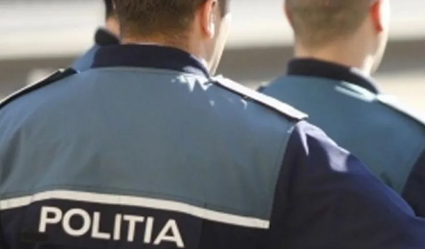 Ultimele dispoziţii ale ministrului Mihai Fifor: Poliţiştii, obligaţi să poarte uniformă în timpul programului de lucru