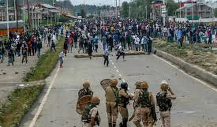 India revocă statutul special al regiunii Kashmir