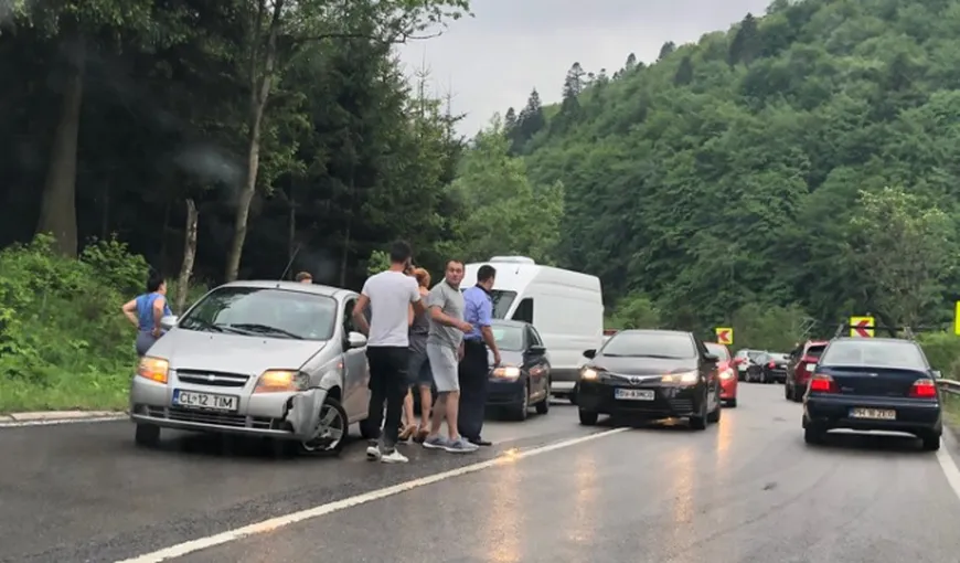 Accident în lanţ cu patru maşini pe Valea Prahovei