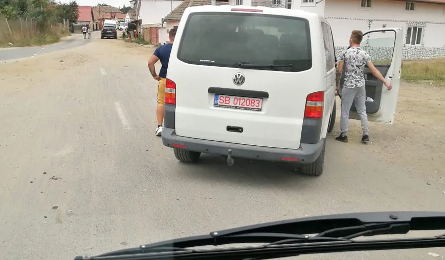 Şofer de autobuz bătut în trafic, la Sibiu. Agresorii au blocat maşina şi au urcat în cabină. Înregistrare ŞOCANTĂ