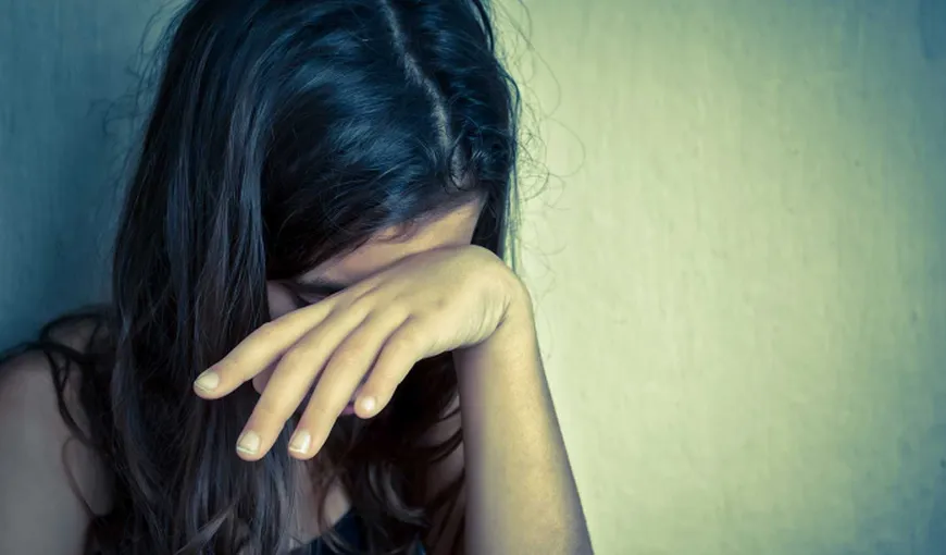 O fată de 15 ani, dintr-un centru de plasament, forţată să se prostitueze de un bărbat din Mediaş
