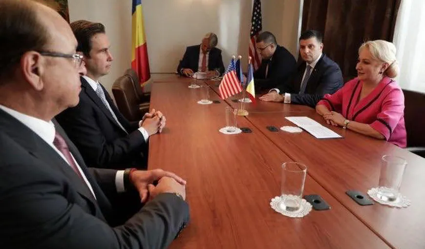 Victor Ponta, despre vizita Vioricăi Dăncilă în SUA: „Îmi vine să intru în pământ de ruşine când văd cum este prezentată România”