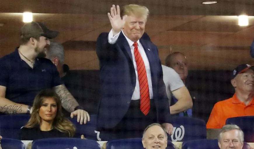 Donald Trump a fost huiduit de spectatori la finala Ligii profesioniste de Baseball