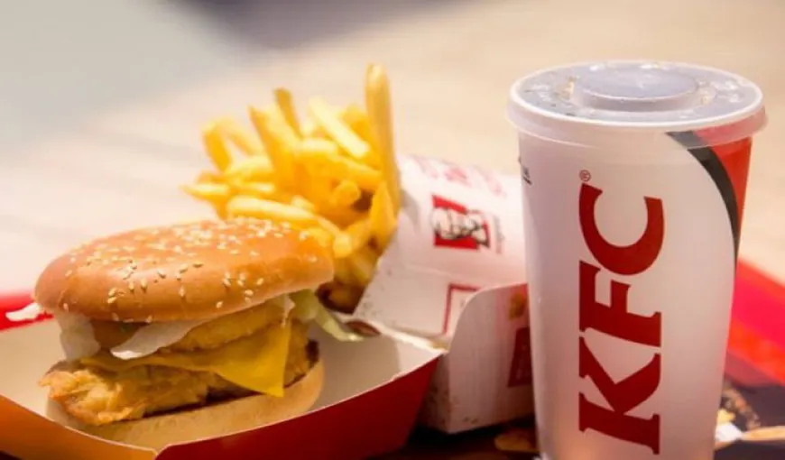 Scandal uriaş la KFC România. ANPC avertizează consumatorii, compania îşi cere scuze: „Am decis oprirea tuturor maşinilor”