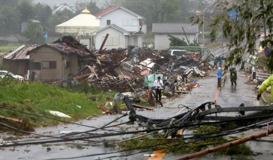 Taifunul a făcut ravagii. Sunt zeci de morţi, iar autorităţile caută în continuare victime