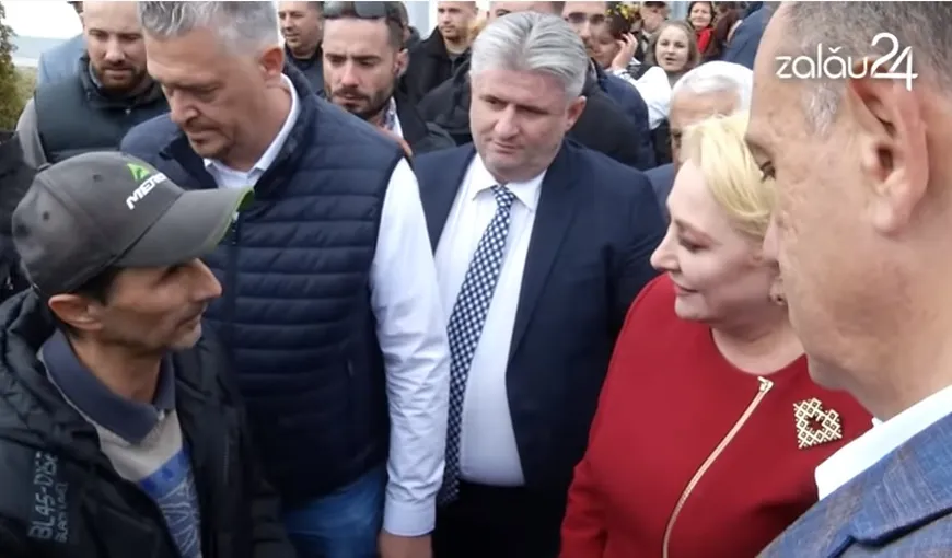 Viorica Dăncilă, în campanie electorală: „Am auzit că vreţi să facem o poză?” „Nu, nu m-aţi convins”. Premierul şi-a pierdut pantoful