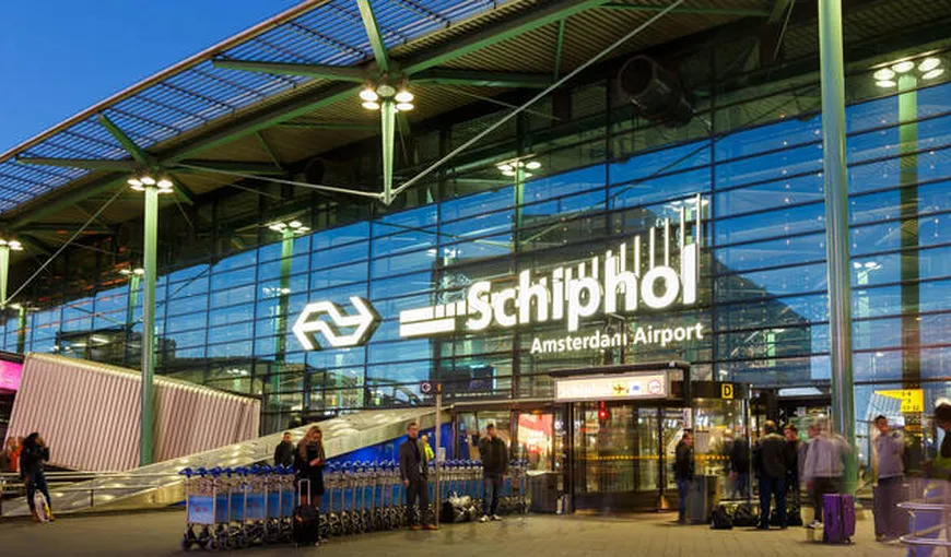 Poliţia olandeză investighează „o situaţie suspectă la bordul unui avion” de pe Aeroportul Schiphol