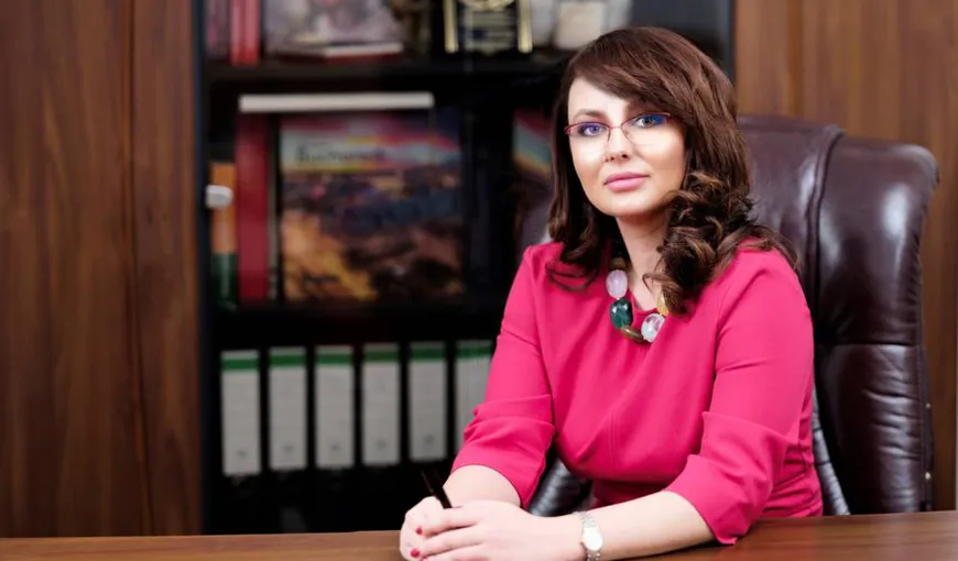 Protejata lui Darius Vâlcov, demisă de la conducerea Institutului Clinic Fundeni. Adriana Cotel a stat în funcţie mai puţin de o lună
