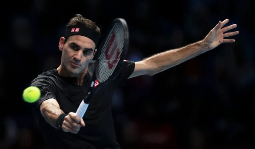 Turneul Campionilor. Roger Federer, prima victorie în faţa lui Djokovic, în ultimii patru ani. Elveţianul s-a calificat în semifinale