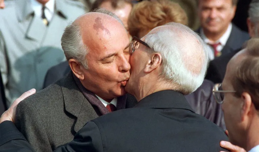 După 30 de ani de la căderea Zidului Berlinului, Germania îi mulţumeşte lui Mihail Gorbaciov