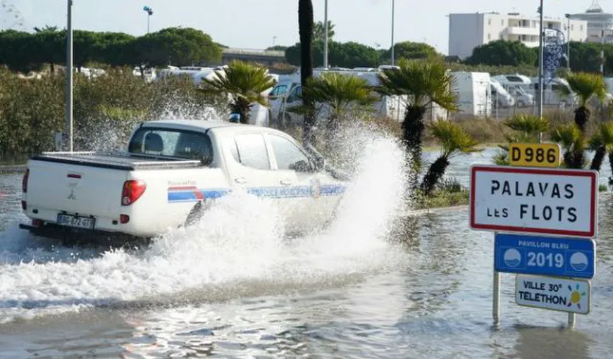 Inundaţii pe Coasta de Azur: două persoane sunt date dispărute şi sute de locuinţe sunt inundate