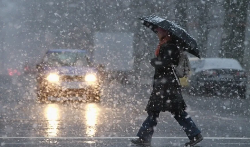 PROGNOZA METEO: Vreme rece şi ploi la început de decembrie. Ninsori în Transilvania, Moldova şi Muntenia