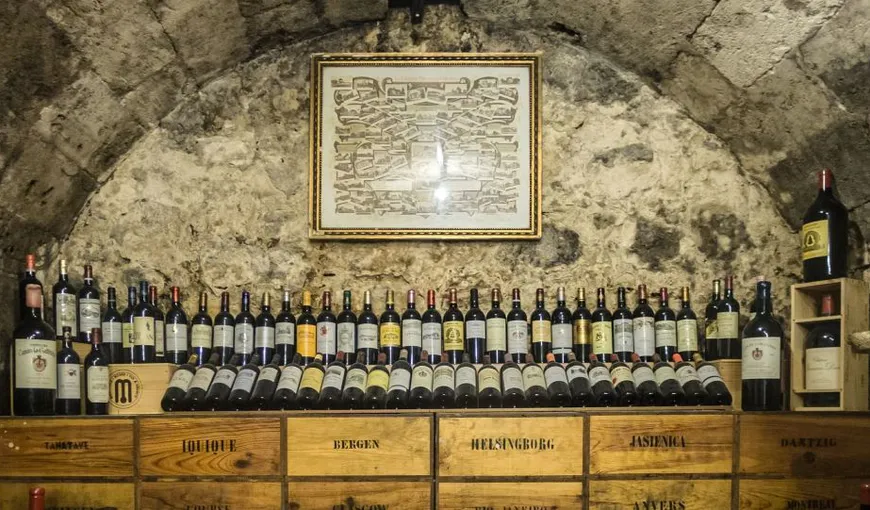Jaful secolului, la cramă. Hoţii au furat vinuri de o jumătate de milion de euro din colecţia unui broker