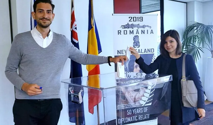 Alegeri prezidenţiale 2019. Mesajul primului român care a votat în turul II: Noi ne dorim o ţară mai bună pentru toţi românii