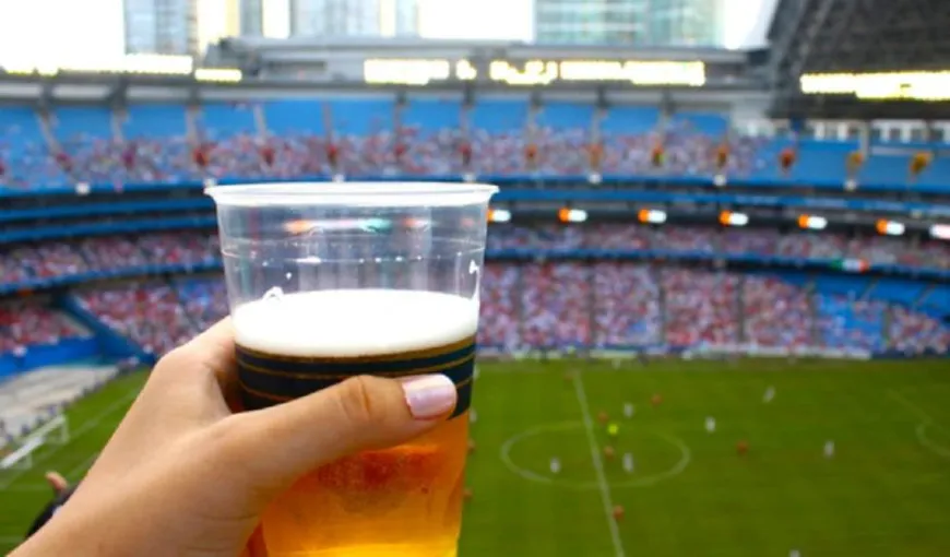 Veste FORMIDABILĂ pentru MICROBIŞTI. Suporterii vor avea liber la băuturi alcoolice pe stadioanele din România
