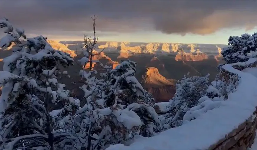 Marele Canion a fost acoperit de un strat de zăpadă şi arată magic. Imagini excepţionale VIDEO