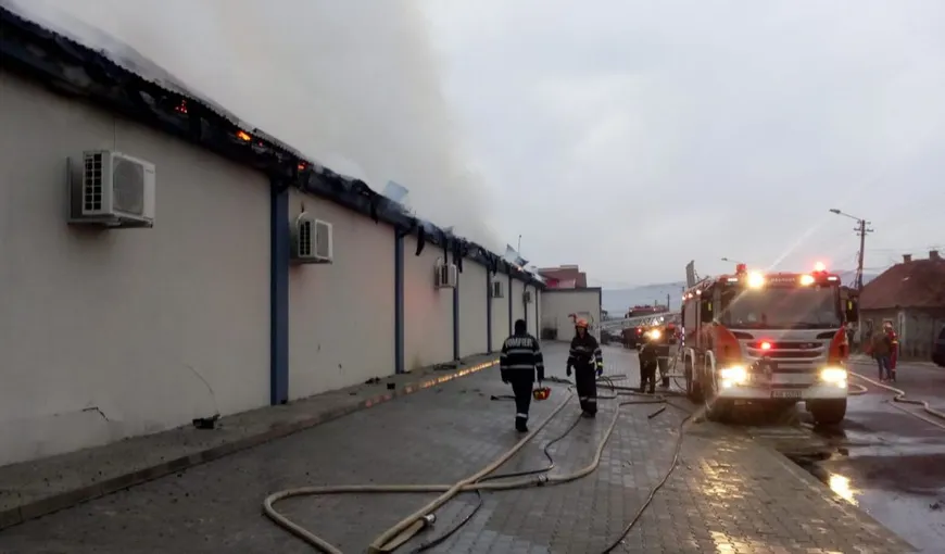 Angela Rusu, în stare de şoc! Sala de nunţi a cântăreţei, distrusă într-un incendiu de proporţii VIDEO